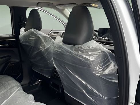 New 2025 Mitsubishi Outlander Trail Edition AWD/4WD image 29