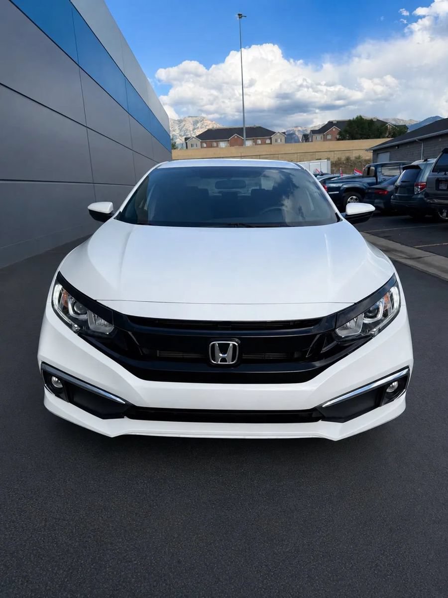 Used 2020 Honda Civic Sport image 2