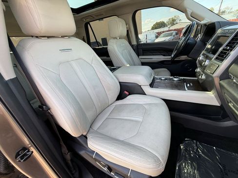 Used 2018 Ford Expedition Platinum AWD/4WD image 15