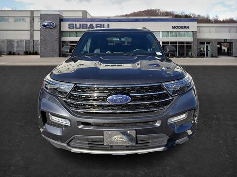 Used 2020 Ford Explorer XLT w/ Equipment Group 202A image 2