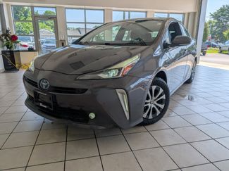 Used 2020 Toyota Prius XLE image 1