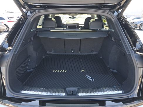 New 2026 Audi SQ5 Premium Plus image 16