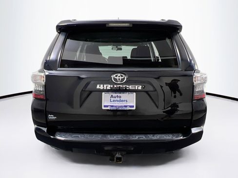 Used 2019 Toyota 4Runner SR5 image 6