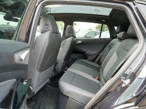 Certified 2023 Volkswagen ID.4 Pro S AWD/4WD image 17