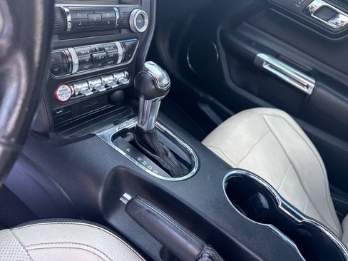 Used 2015 Ford Mustang Premium RWD image 24