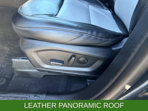 Certified 2022 Ford Explorer XLT w/ Equipment Group 202A image 22