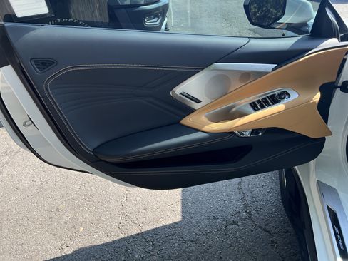 Used 2025 Chevrolet Corvette Z06 w/ Chrome Exterior Badge Package image 14