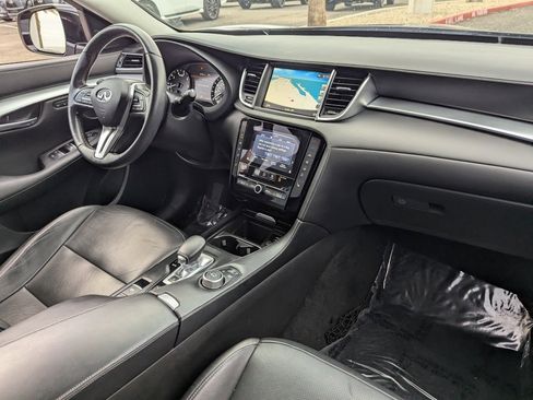 Certified 2019 INFINITI QX50 Essential w/ Premium Heat Package image 13