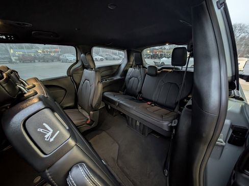 New 2026 Chrysler Voyager LX image 16