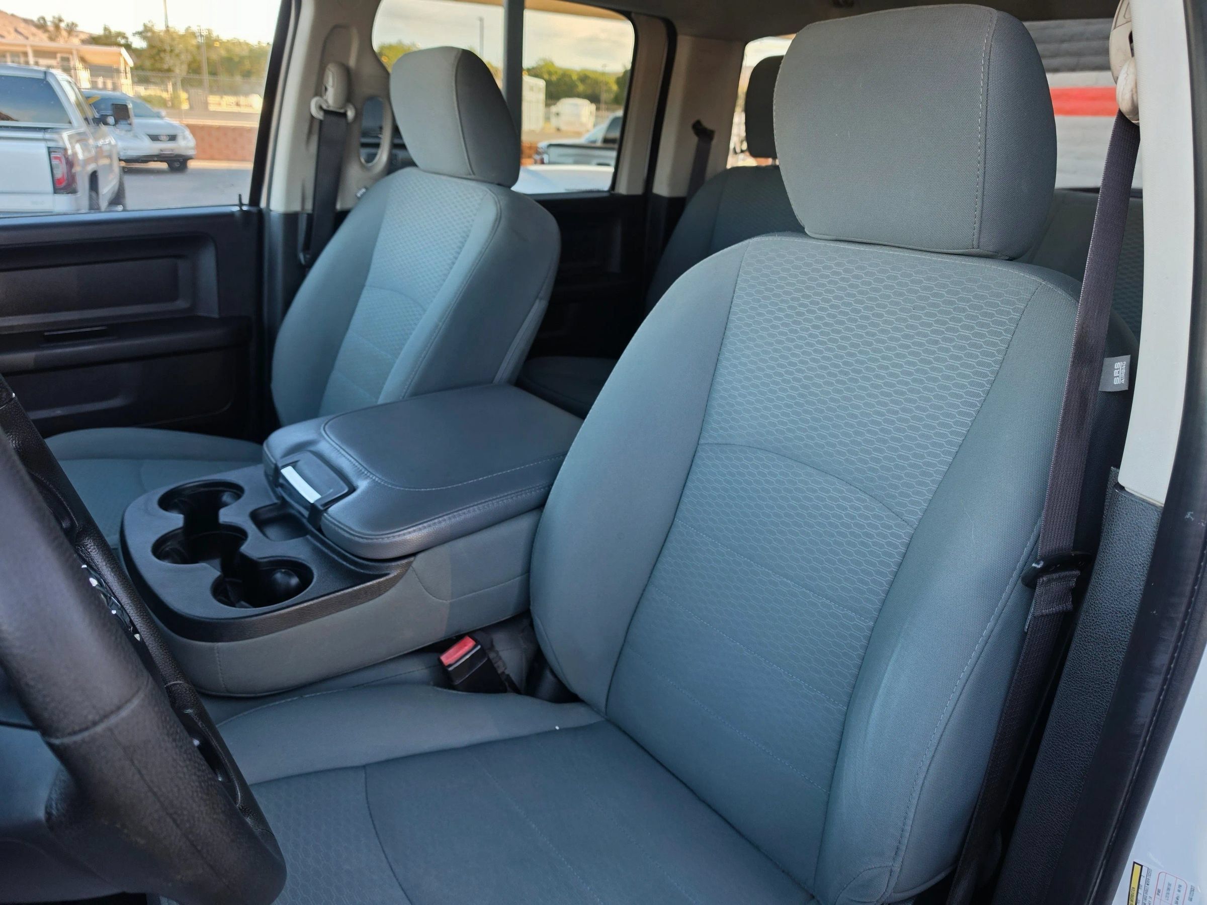 Used 2016 RAM 3500 Tradesman w/ Chrome Appearance Group AWD/4WD image 13