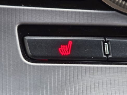 Used 2019 Lincoln MKZ Premiere image 22