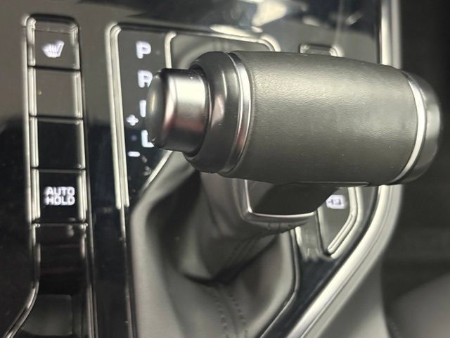 Used 2023 Kia Niro EX FWD image 30