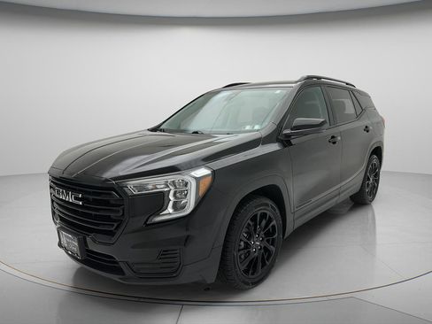 Used 2024 GMC Terrain SLE w/ Driver Convenience Package AWD/4WD image 3