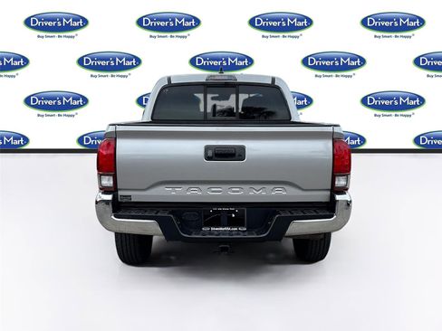Used 2021 Toyota Tacoma SR5 w/ SR5 Appearance Package (SM) image 6
