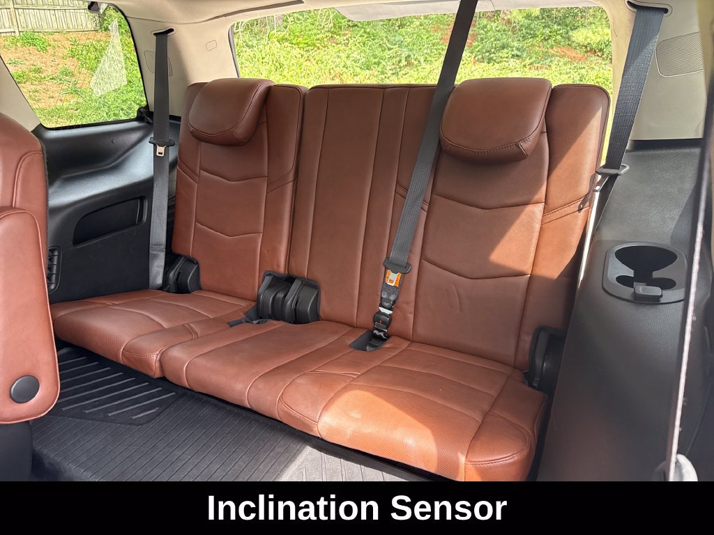 Used 2019 Cadillac Escalade Premium Luxury AWD/4WD image 30
