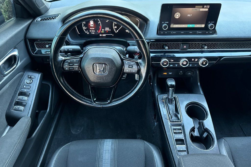 Used 2022 Honda Civic Sport image 13