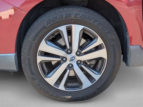 Used 2019 Subaru Outback 3.6R Limited AWD/4WD image 23