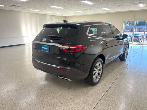 Used 2018 Buick Enclave Avenir w/ Avenir Technology Package image 5