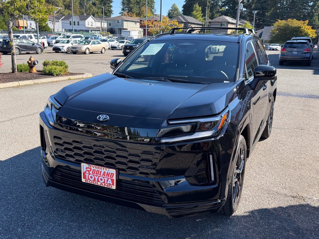 Used 2026 Toyota RAV4 XSE w/ Weather Package AWD/4WD image 4