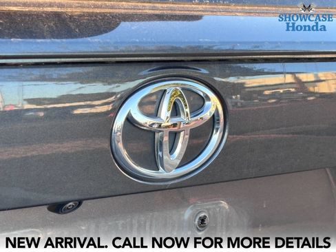 Used 2025 Toyota RAV4 XLE FWD image 11