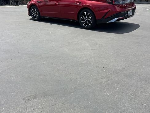 Used 2025 Hyundai Sonata SEL FWD image 7