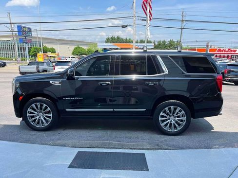 Certified 2022 GMC Yukon Denali AWD/4WD image 6
