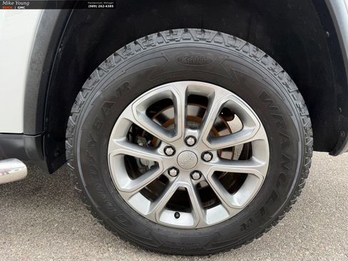 Used 2016 Jeep Grand Cherokee Limited AWD/4WD image 12