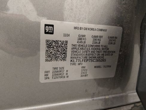 Used 2025 Chevrolet Trax LS FWD image 33