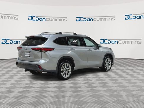 Used 2023 Toyota Highlander Limited AWD/4WD image 8
