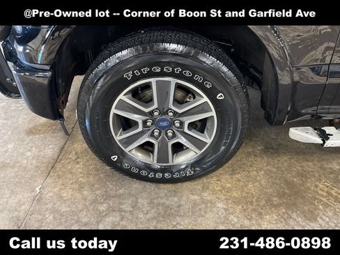 Used 2017 Ford F150 XLT w/ Equipment Group 302A Luxury AWD/4WD image 11