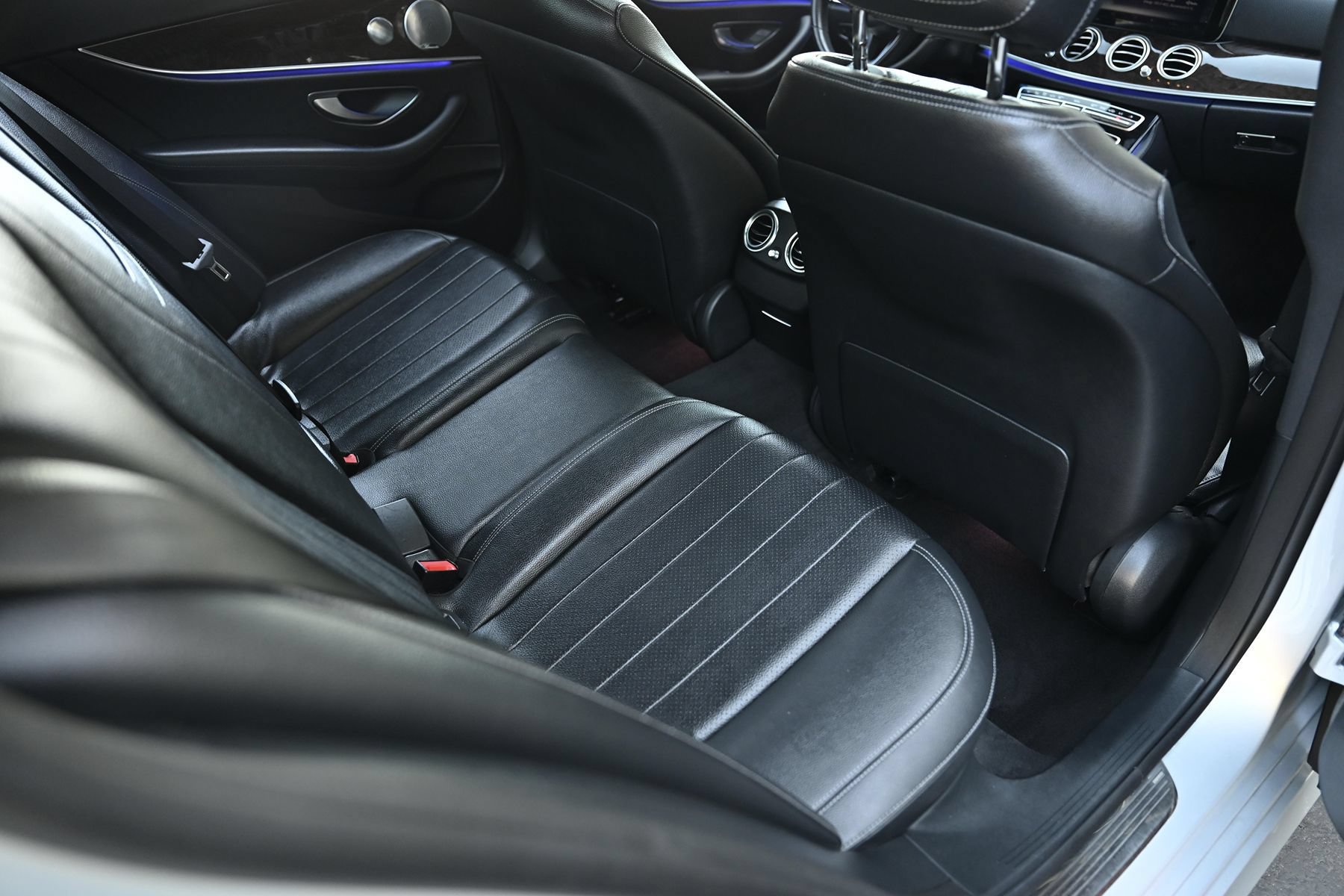 Used 2017 Mercedes-Benz E 300 image 22