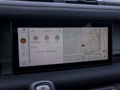 Used 2024 Land Rover Defender 110 S image 19