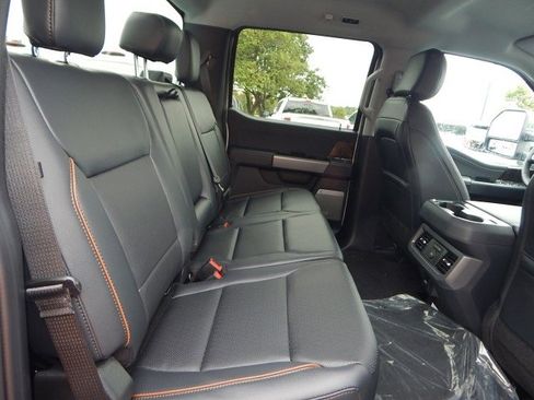 New 2026 Ford F250 Lariat w/ Chrome Package image 18