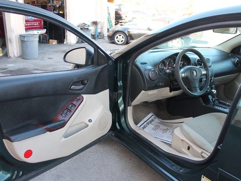 Used 2007 Pontiac G6 Base 4dr Sedan w/ Sport Package image 20