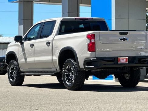 New 2026 Chevrolet Silverado 1500 ZR2 AWD/4WD image 7