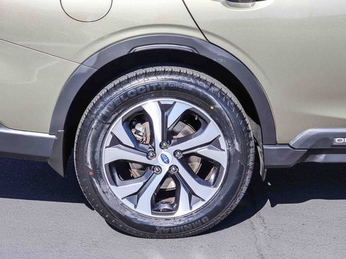 Used 2020 Subaru Outback Limited XT w/ Popular Package #2 AWD/4WD image 9
