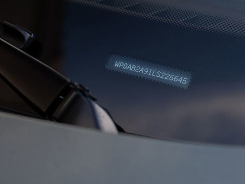 Used 2020 Porsche 911 Carrera 4S w/ Sport Package image 10