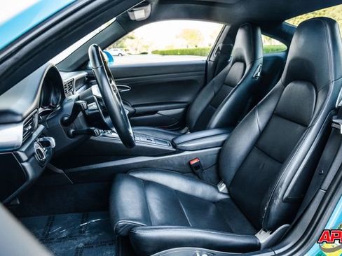 Used 2017 Porsche 911 Carrera image 5