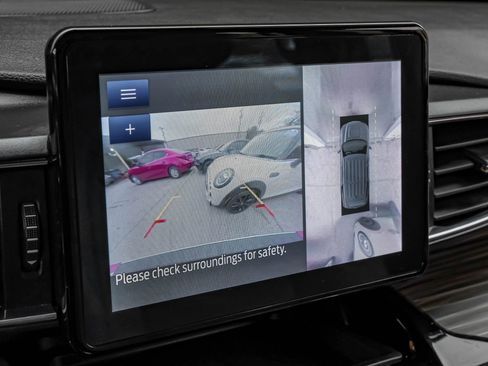 Used 2021 Ford Explorer Limited w/ Equipment Group 301A image 21