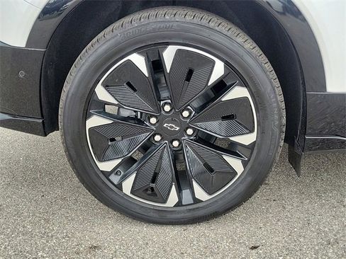 New 2025 Chevrolet Blazer EV RS w/ Super Cruise Package image 3