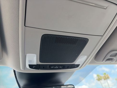 Certified 2025 Honda Pilot EX-L image 21