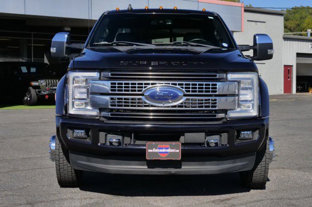 Used 2019 Ford F450 Platinum w/ Platinum Ultimate Package AWD/4WD image 5