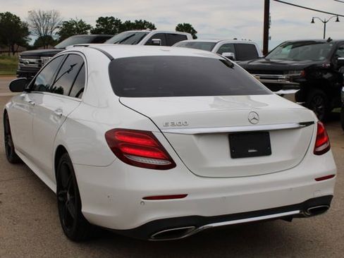 Used 2017 Mercedes-Benz E 300 image 5