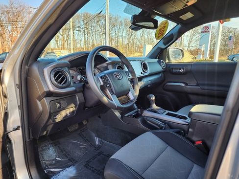 Used 2023 Toyota Tacoma TRD Sport image 20