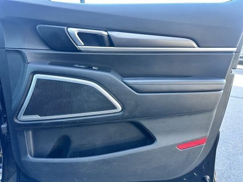 Used 2021 Kia Telluride LX image 25