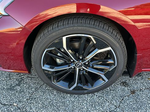 New 2025 Nissan Altima 2.5 SR image 8