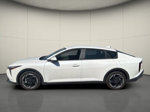 Used 2025 Kia K4 EX FWD image 4