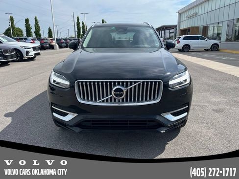 Used 2024 Volvo XC90 B5 Plus w/ Protection Package Premier AWD/4WD image 2