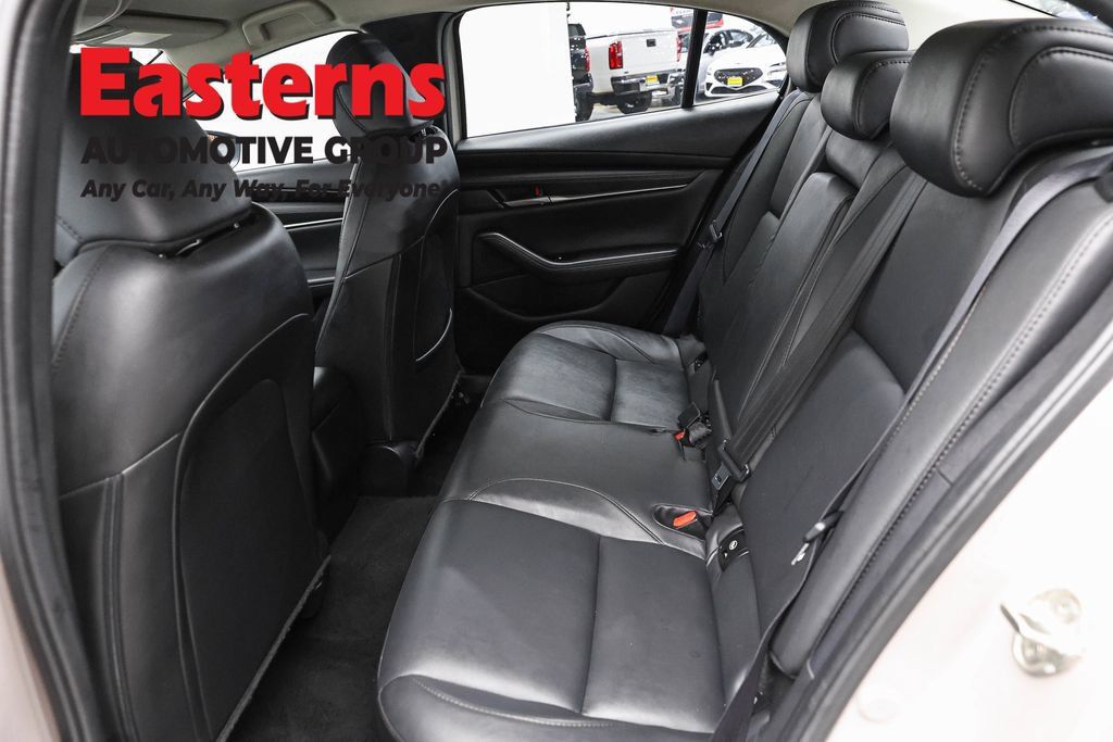 Used 2024 MAZDA MAZDA3 s FWD image 23