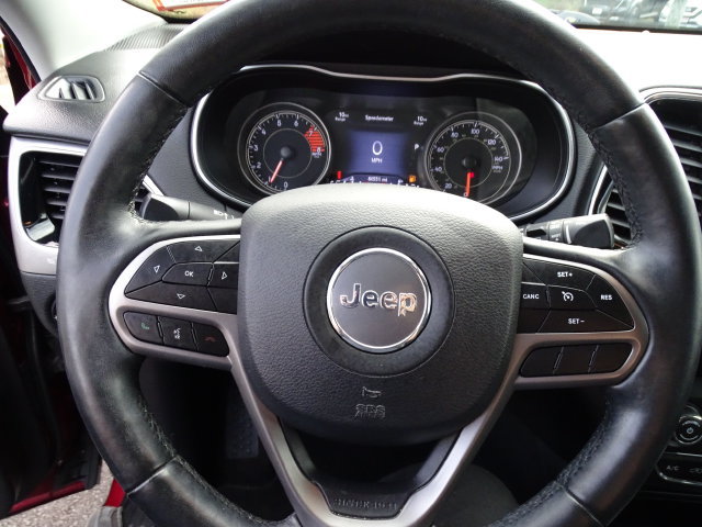 Used 2019 Jeep Cherokee Limited AWD/4WD image 7